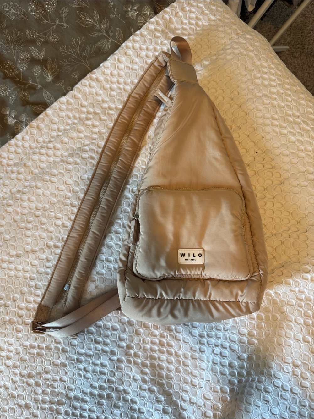 Wilo Beige Crossbody Sling Bag - Women's Lightweight Everyday Bag